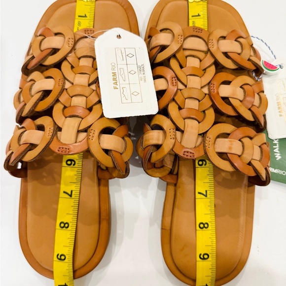 Farm Rio leather circles flats *MIS-matched sizes* - Picture 6 of 9